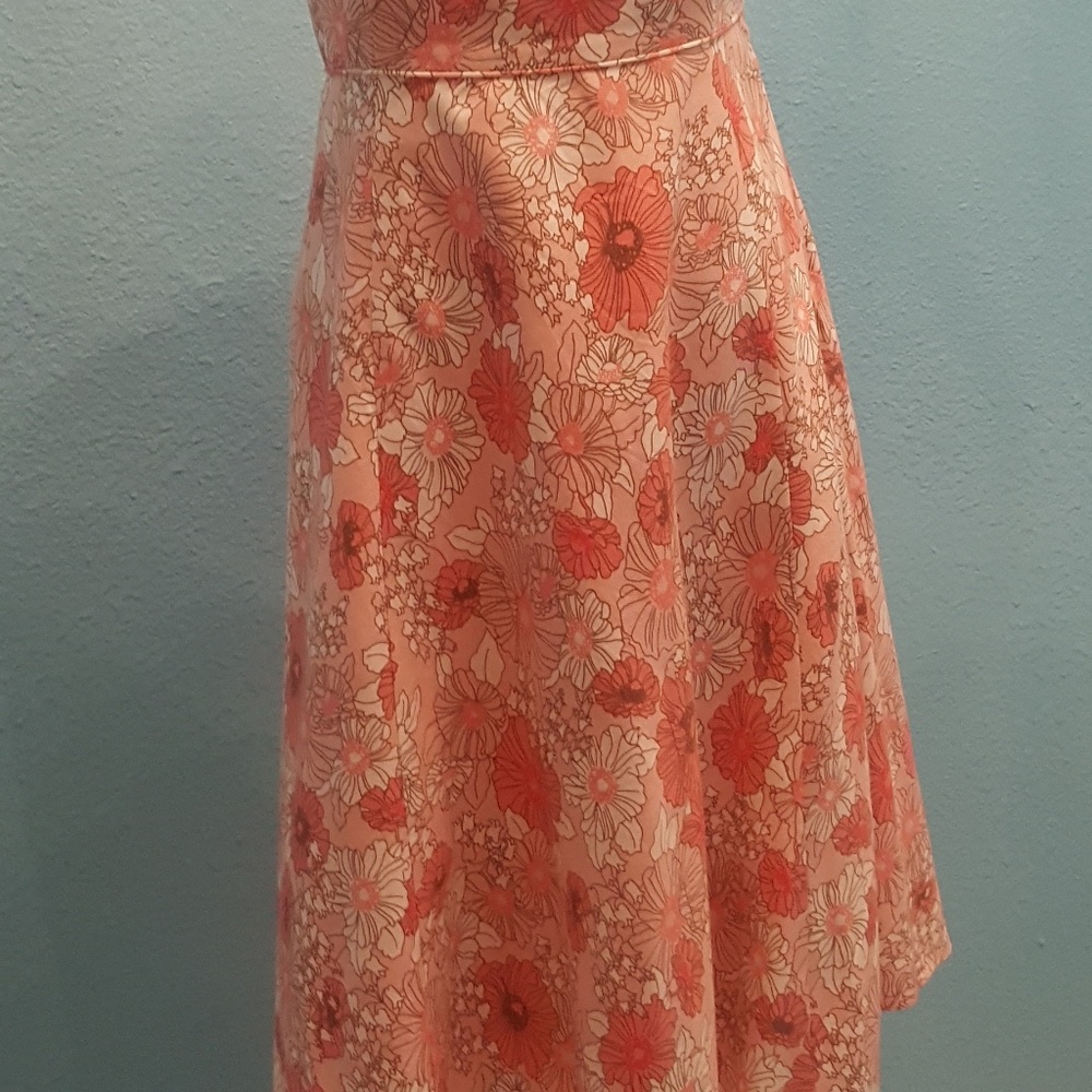 Ann Taylor Loft floral strapless dress. 4 - Picture 5 of 5