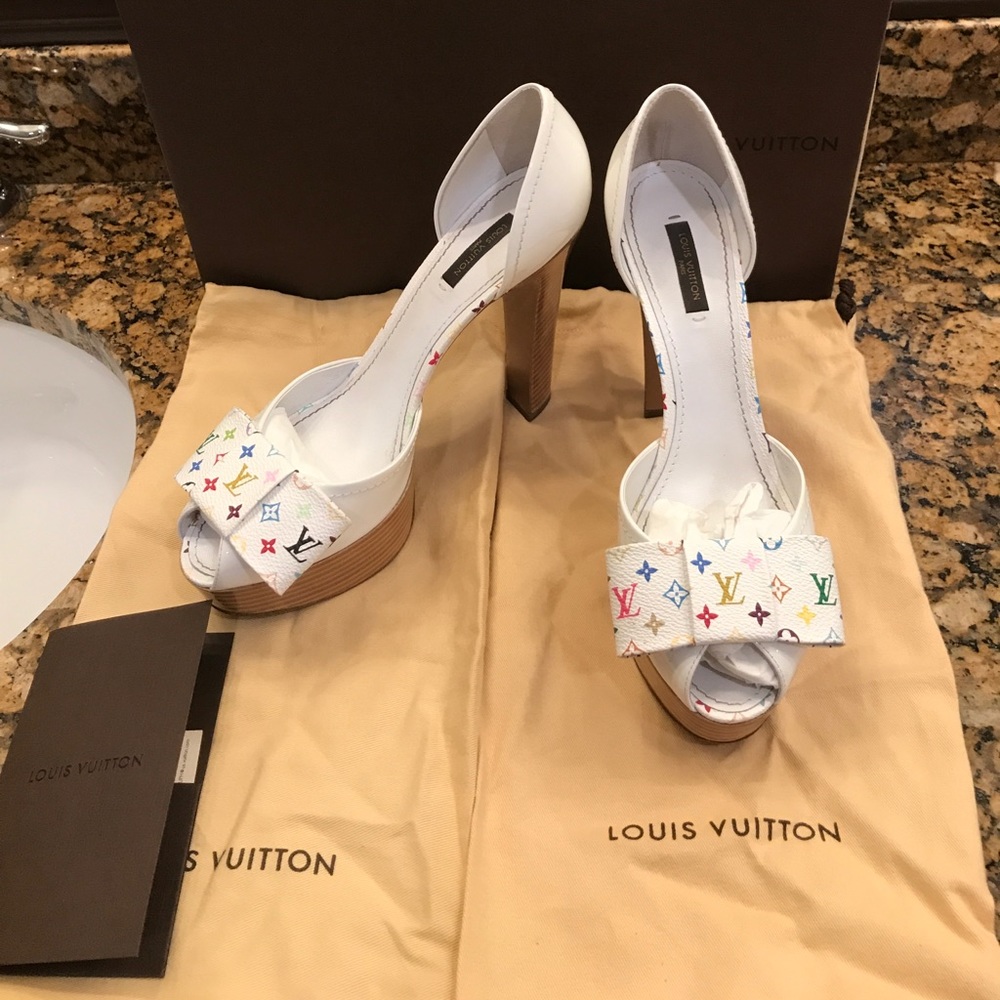 100% Auth Louis Vuitton Multi Colored Heels sz 40 - Picture 1 of 8