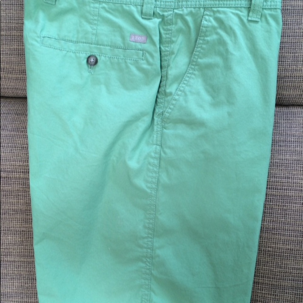 Men's Izod shorts