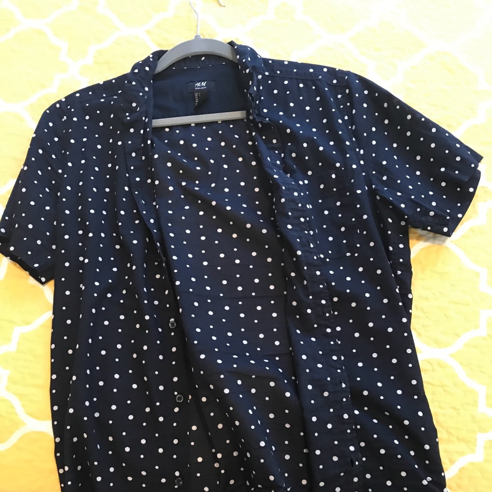 HandM button up