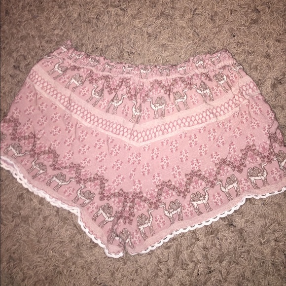 Nude shorts with lace detail💕 - Picture 2 of 3