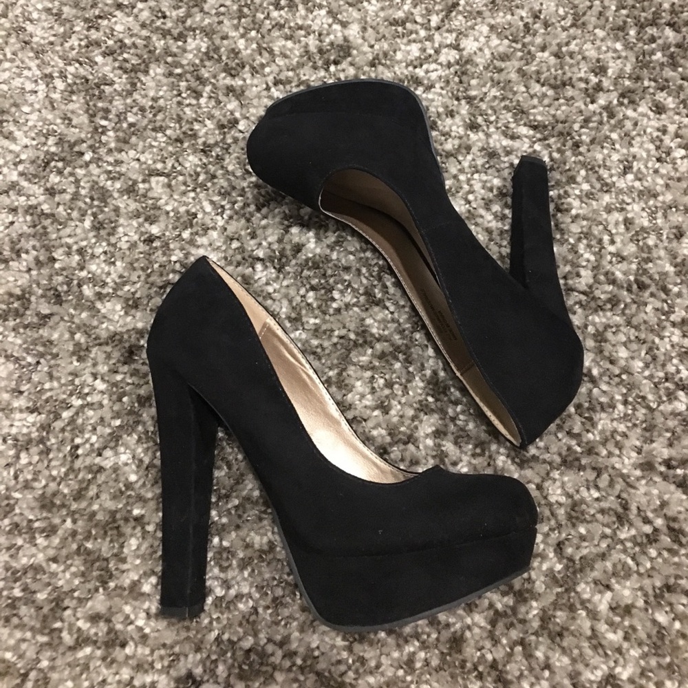SHI by Journeys suede black heels