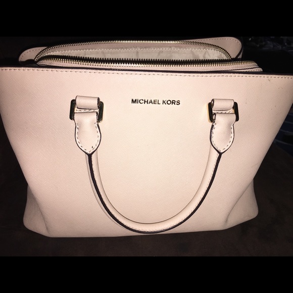 MK Large Savannah Satchel - Picture 3 of 6