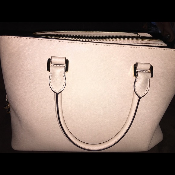 MK Large Savannah Satchel - Picture 4 of 6