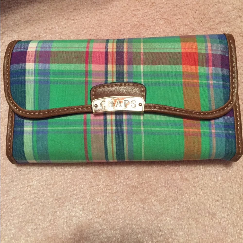 Chaps Wallet with Lots of Cardholders!