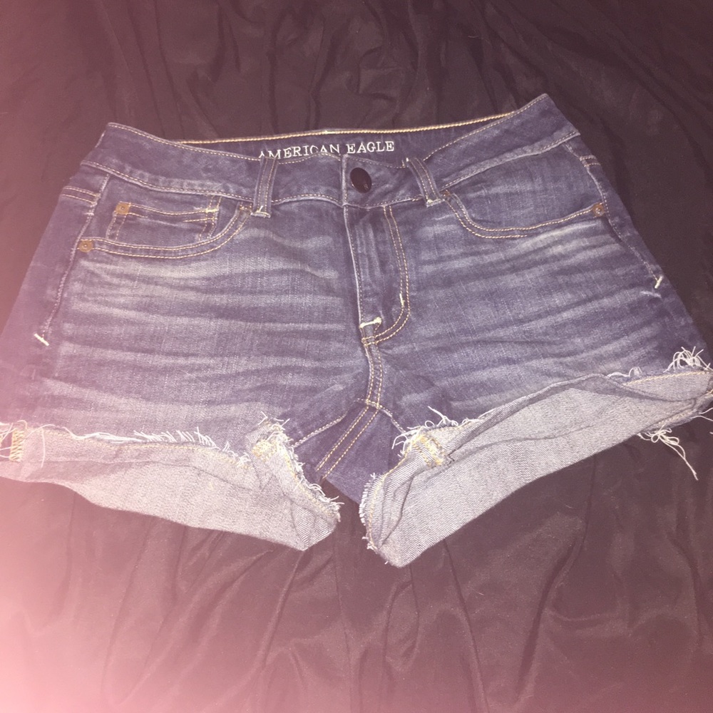 American Eagle medium wash denim shorts