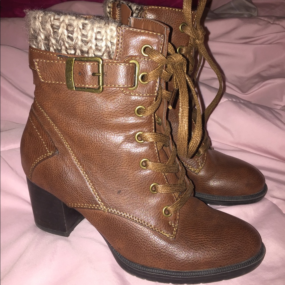 Super cute leather boots