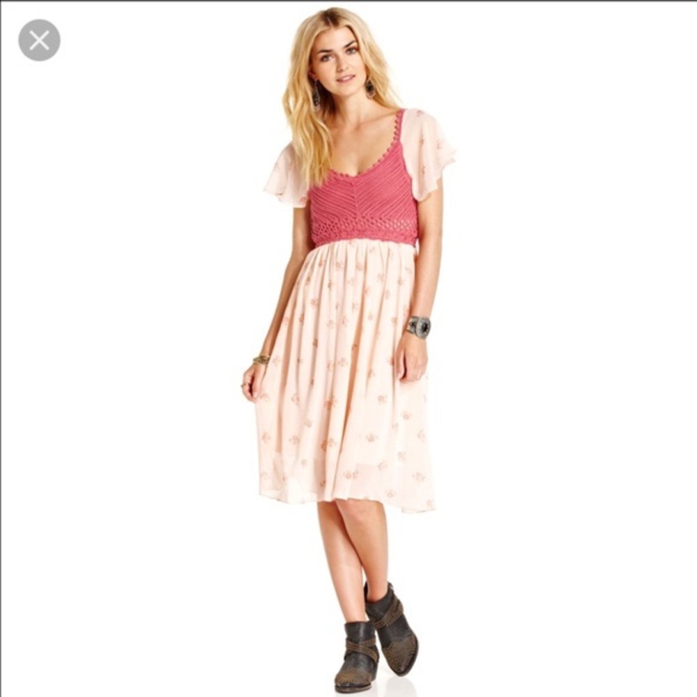 🍁SALE🍁 Free People Crochet Dress