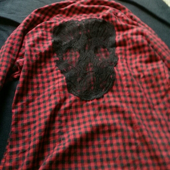 Hot Topic Flannel - Picture 2 of 2