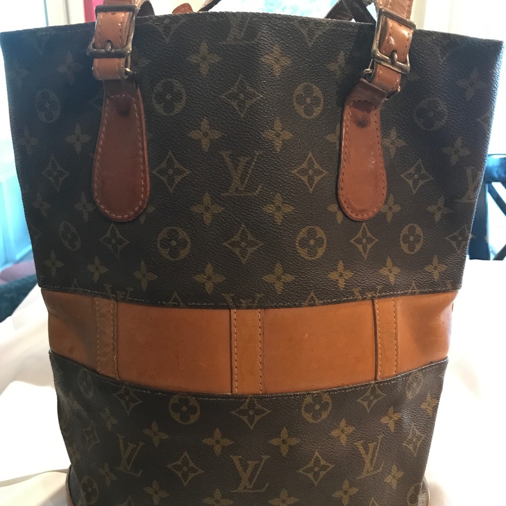 Louis Vuitton Vintage French Company bucket bag