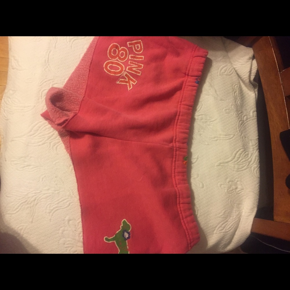 Pink short