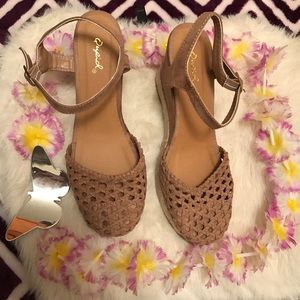 NWB Qupids Suede Wedges