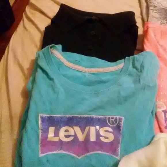 Clothing Lot - Picture 2 of 3