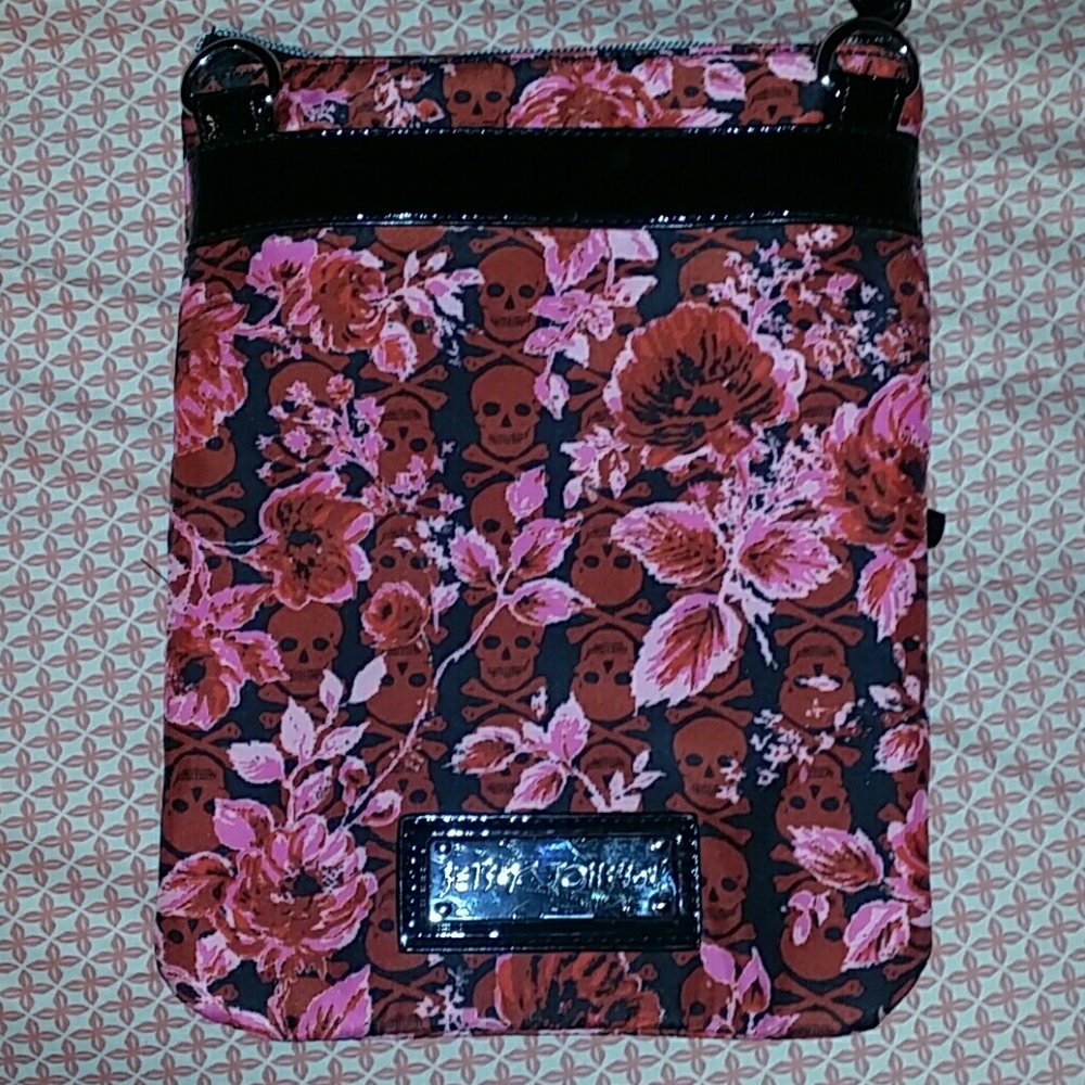 Brand new Betsey Johnson purse