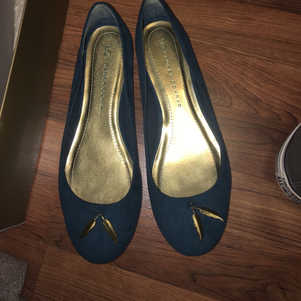 Lauren Conrad brand new flats