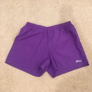 Running shorts