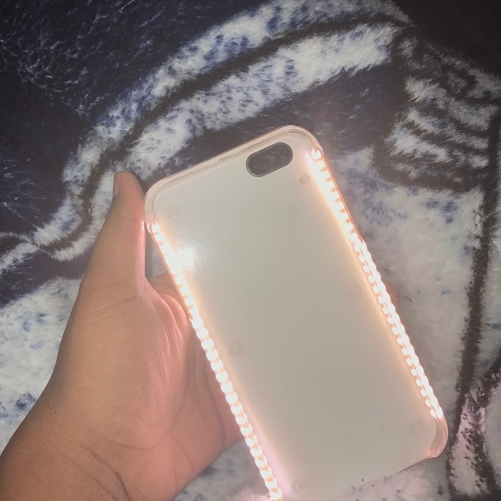 lumee case - Picture 2 of 3