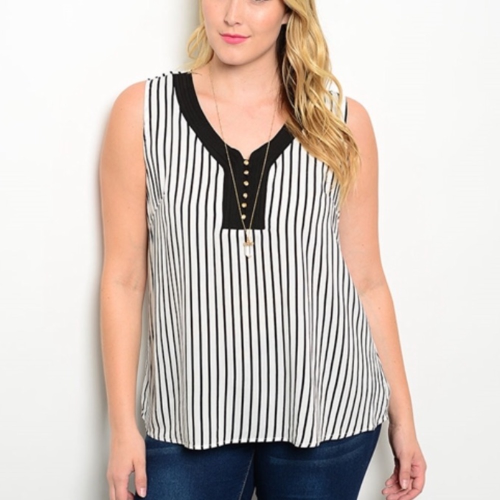 ❤️LAST NEW plus size black and white tank - Picture 2 of 5