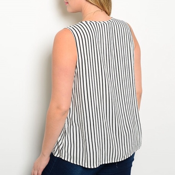 ❤️LAST NEW plus size black and white tank - Picture 3 of 5