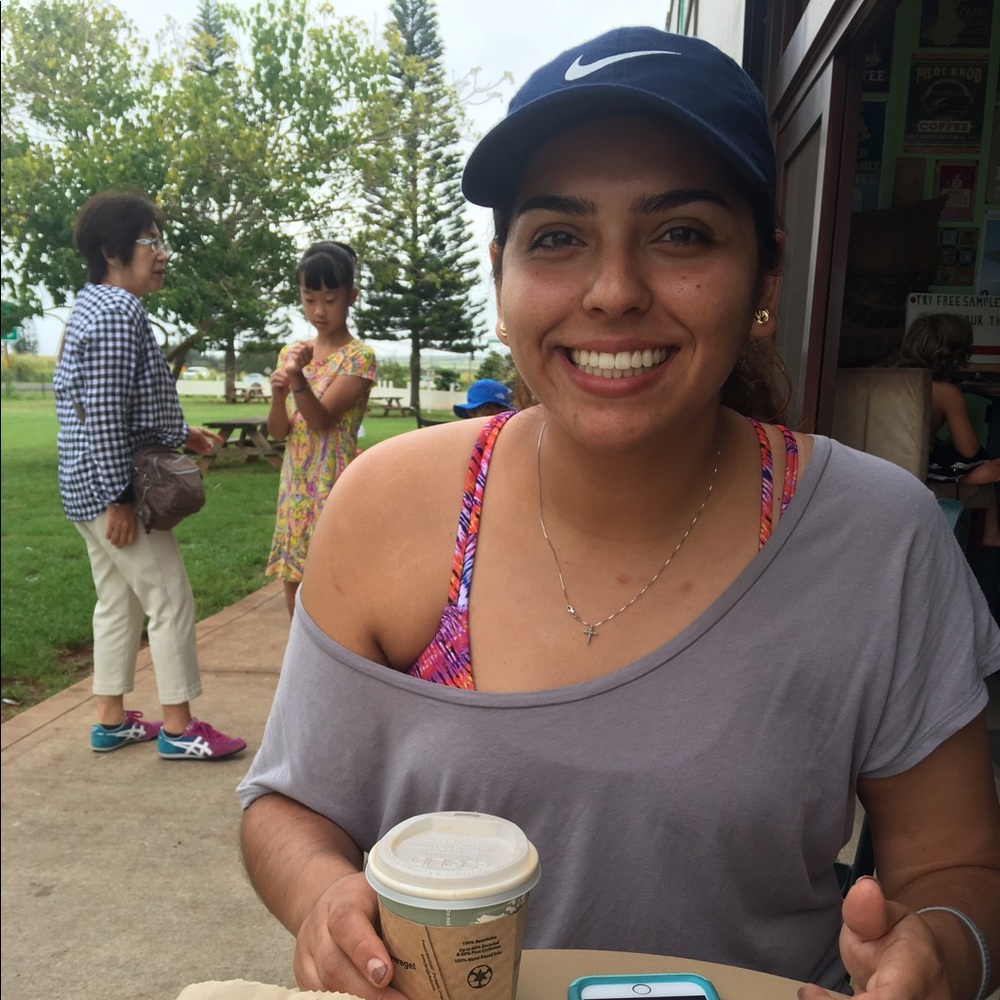 Meet your Posher, Maria