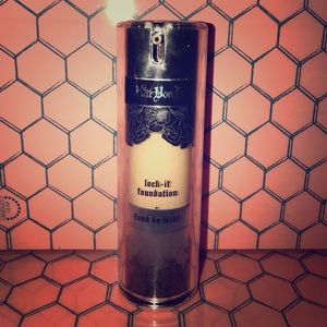 Kat Von D Lock-It Foundation Light 46