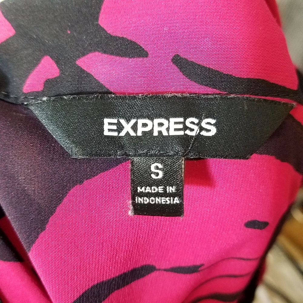 Express Halter Razor Back Ruffled Pink & Black Top - Picture 6 of 8