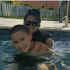 Meet your Posher, Claudia