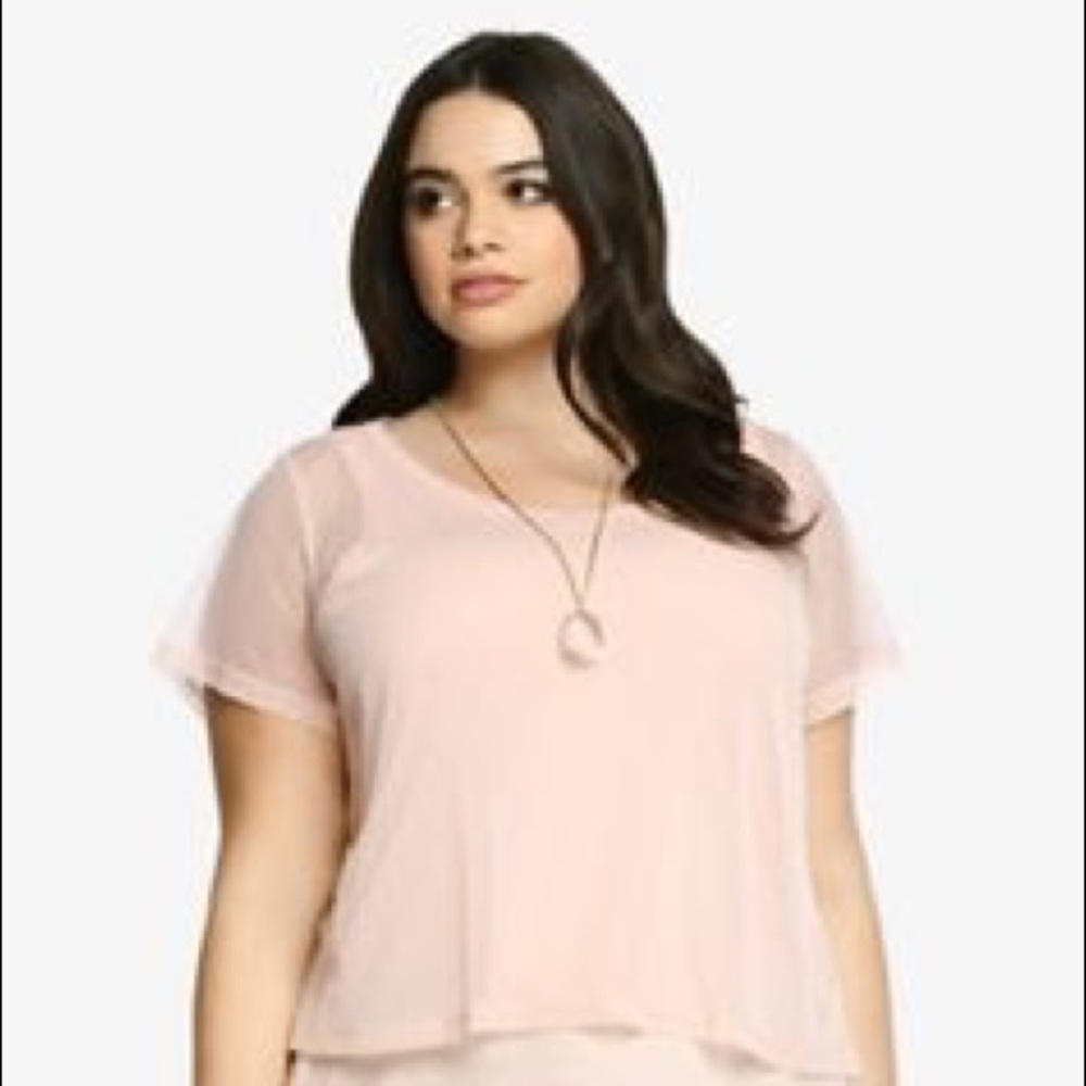 Torrid Pink Sheer Polka Dot Crop, Sz 3, EUC