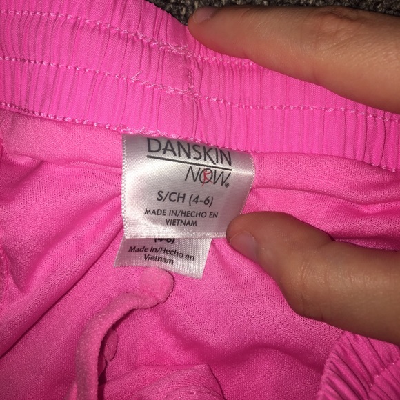 Pink running shorts - Picture 3 of 3