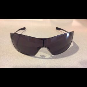 Oakley Dart- black chrome/ warm grey sunglasses