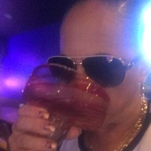 Meet your Posher, Robyn