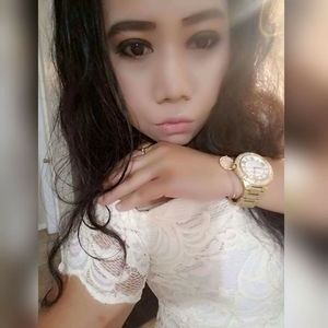 Meet your Posher, Zeeca