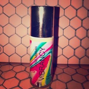 Josie Maran Vibrancy Foundation RG10 Supernatural