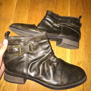 brown leather booties