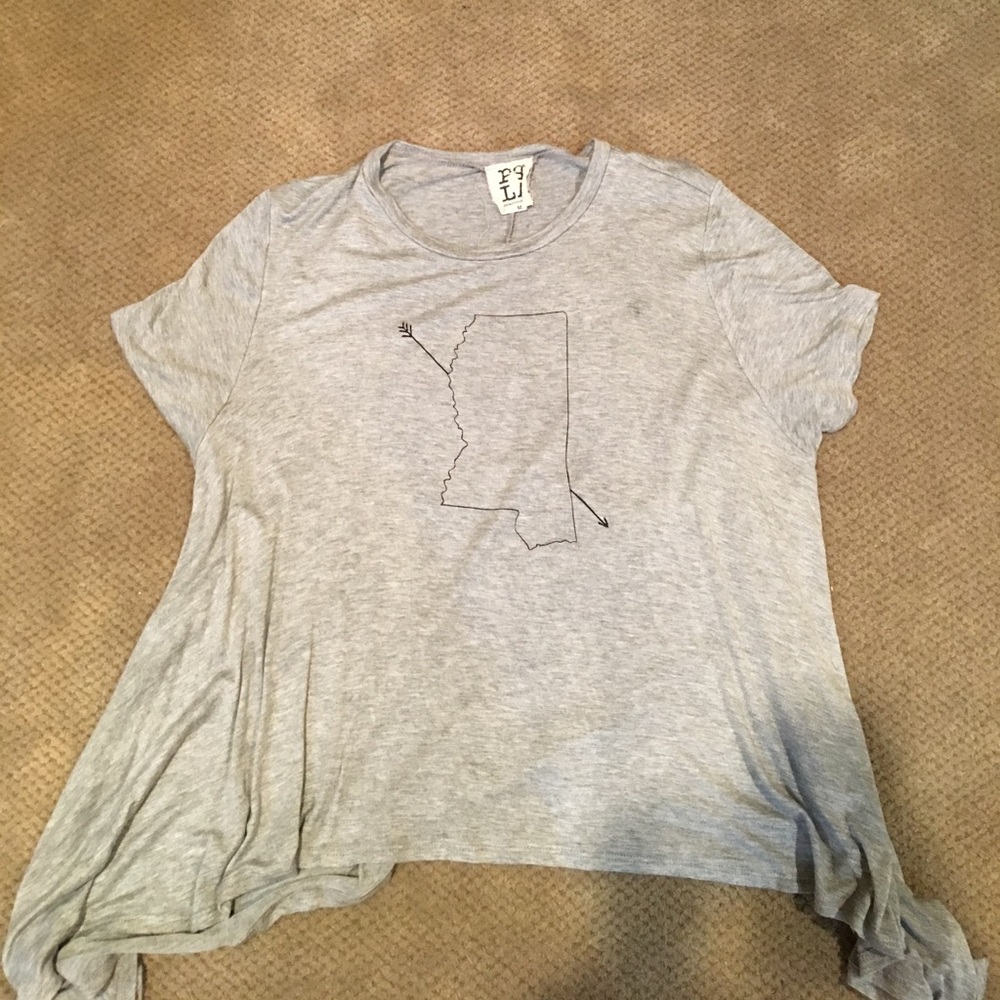 Mississippi arrow graphic t