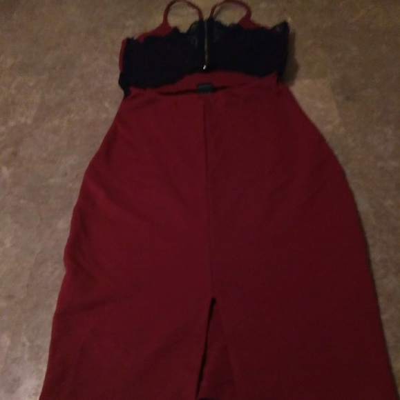 Maroon dress - Picture 2 of 2