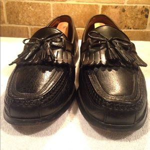 Men's Johnston & Murphy black Loafers size 9.5 M