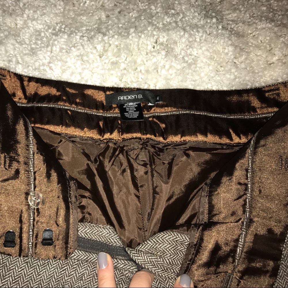 Pants - Picture 3 of 4