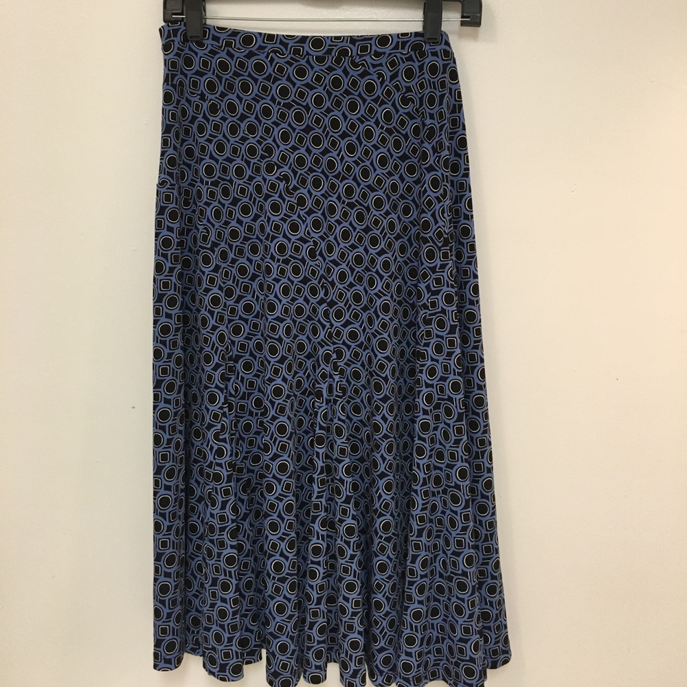 Nine West skirt blue and black geometrical print
