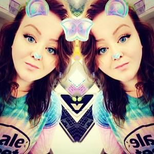 Meet your Posher, Claire