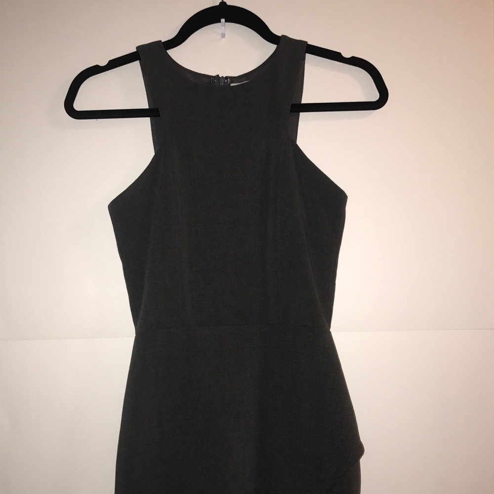 TOBI: Gray body-con dress with small leg cutout!