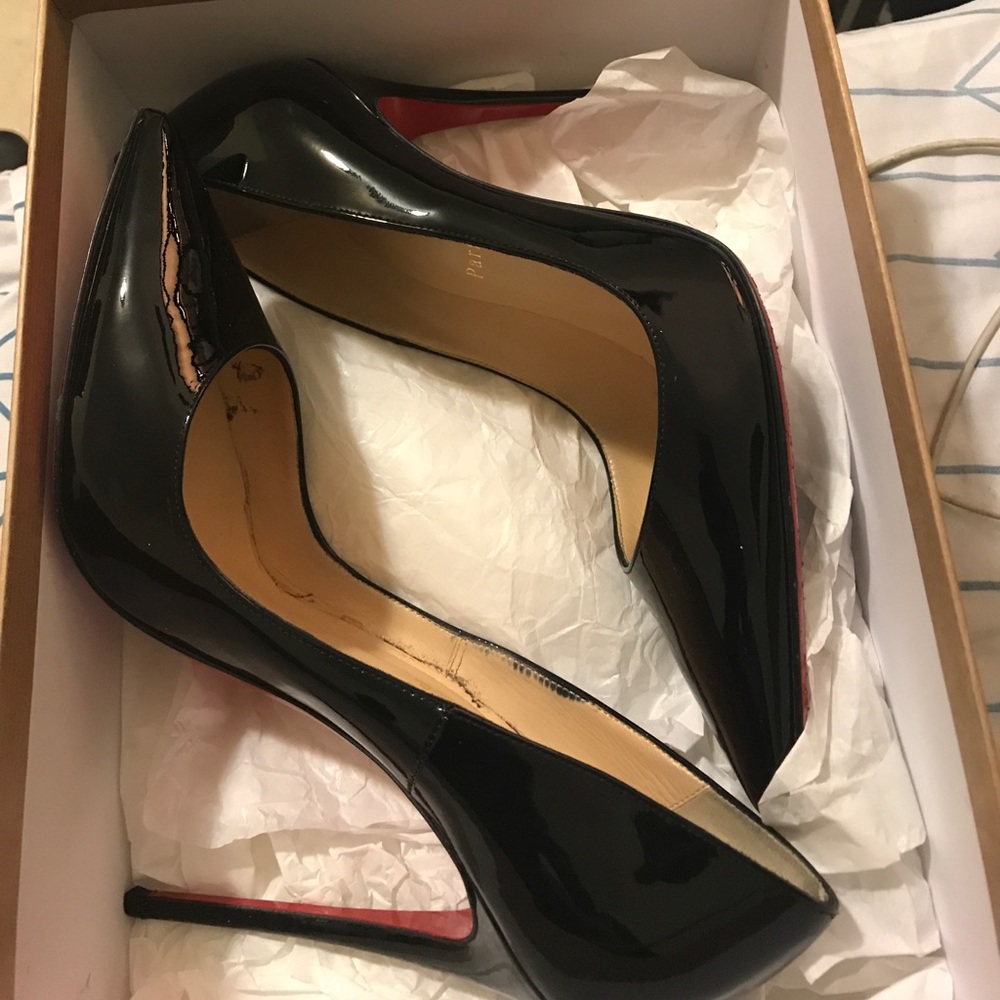 Christian LOUBOUTIN shoes so kate 120patent