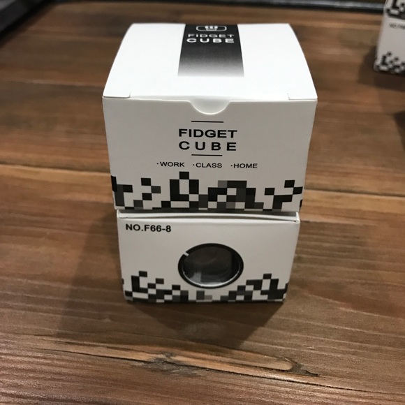 Fidget Cube - Picture 1 of 2