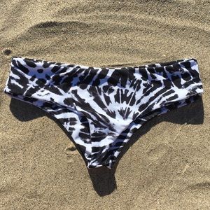 MIKOH // NWOT. 'Bondi' bottoms. extra small.