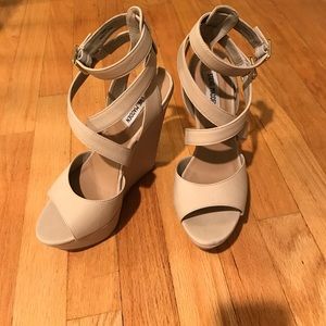 Steve Madden Women's Size 8.5 Nude Wedges Strappy