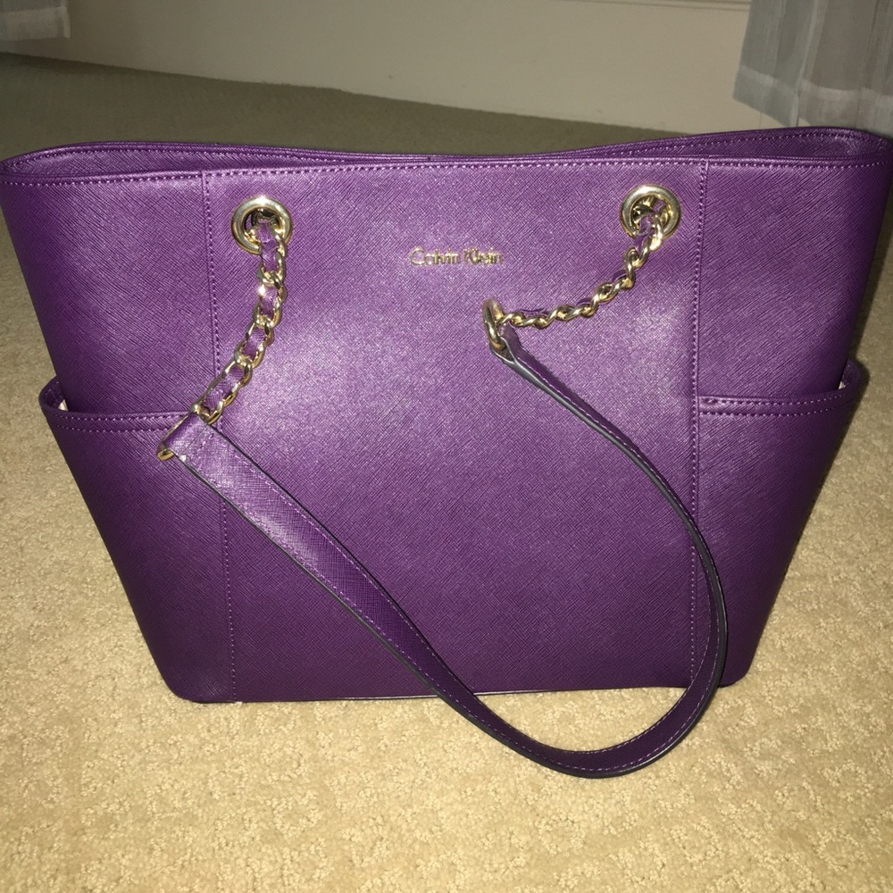 Brand new Calvin Klein purple purse 💜💜💜
