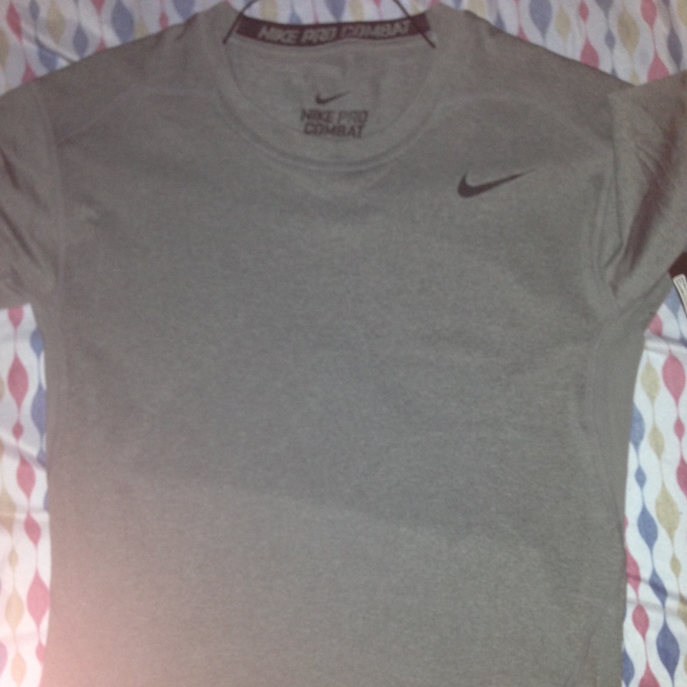 Nike pro combat t