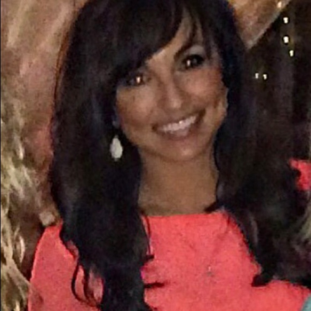 Meet your Posher, Maura