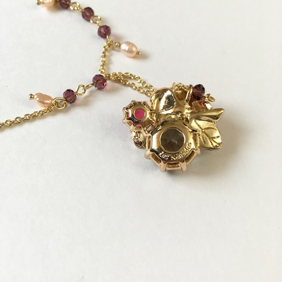 Les Nereides pink floral crystal necklace - Picture 3 of 8