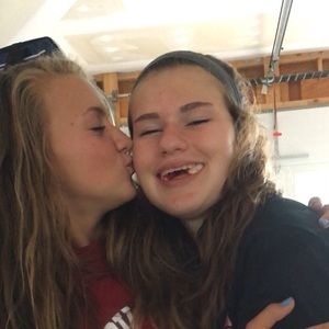 Meet your Posher, Mel